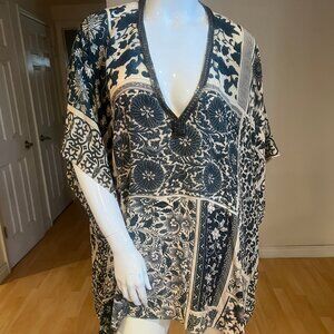 $495 VACANCES SILK EMBELLISHED TUNIC ONE SIZE FITS ALL